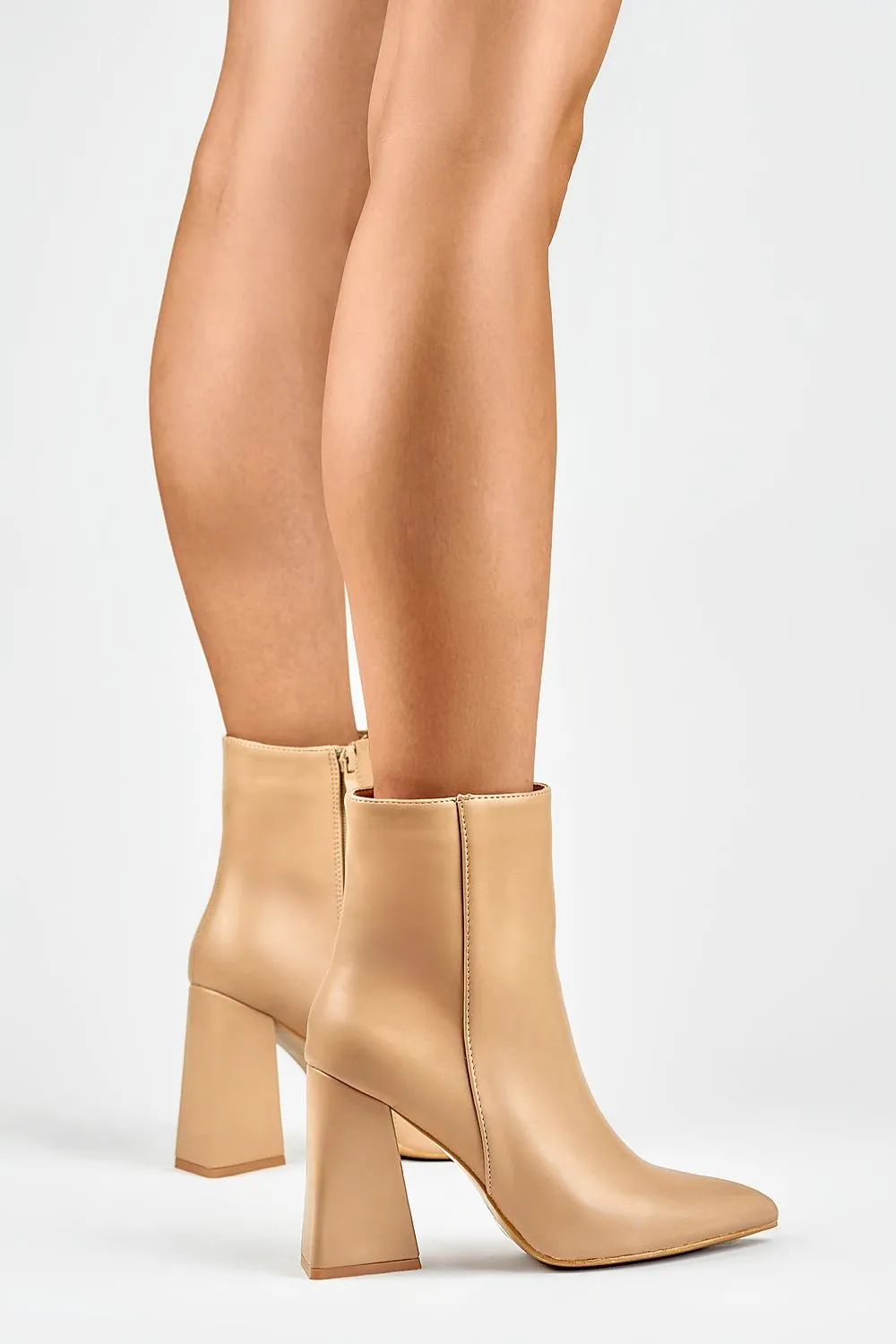Heel boots model 185181 PRIMO