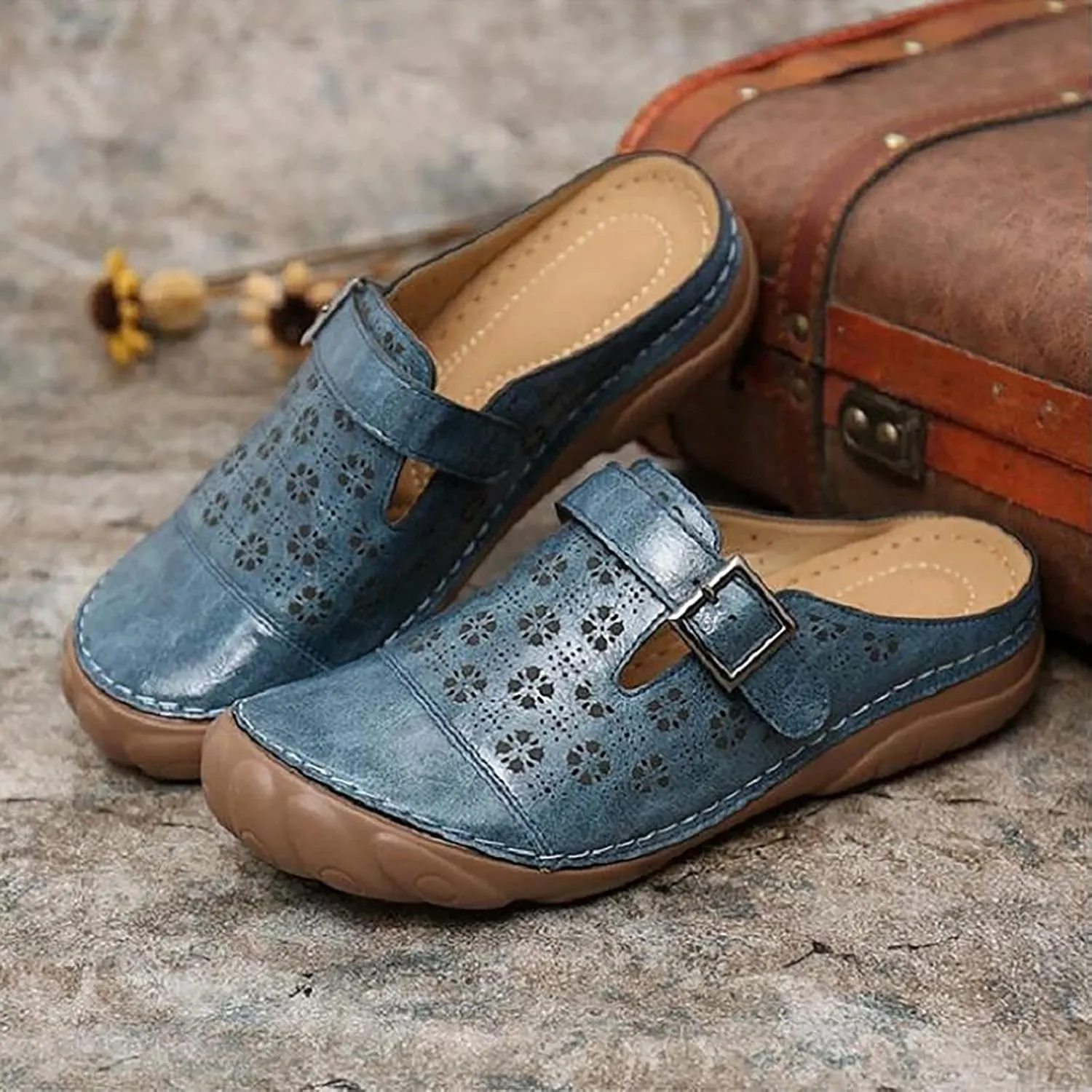 oiangi Clogs Sandals for Women with Arched Support Summer Comfortable Flower Hollow Closed Toe Slip-on Slippers Soft Breathable Outdoor Non-Slip Shoes