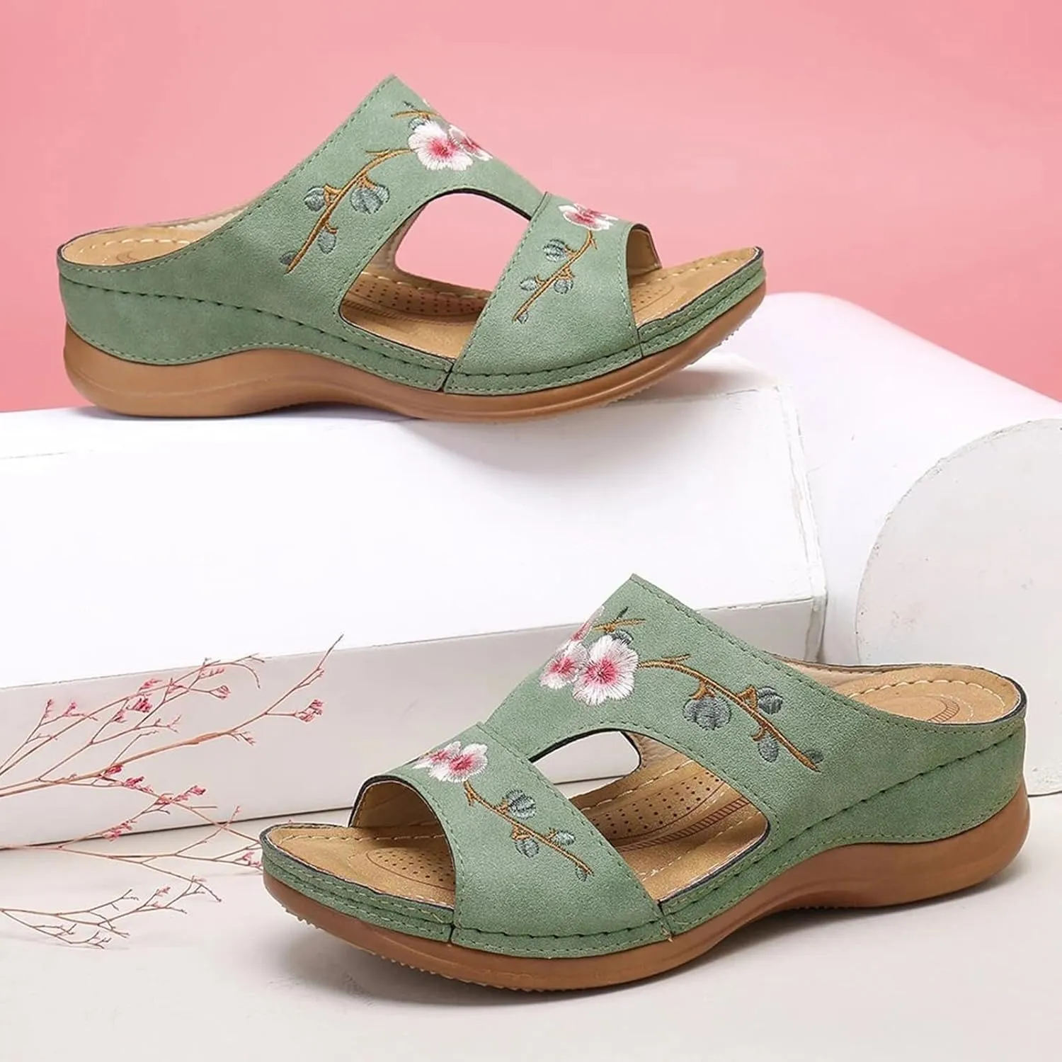 Orthopedic Slippers for Women Embroidery Leather Vamp Non Slip Shoes Wide Width Open Toe Shoes Arch Support Orthotic Slides Slippers Beach Vacation Summer Flat