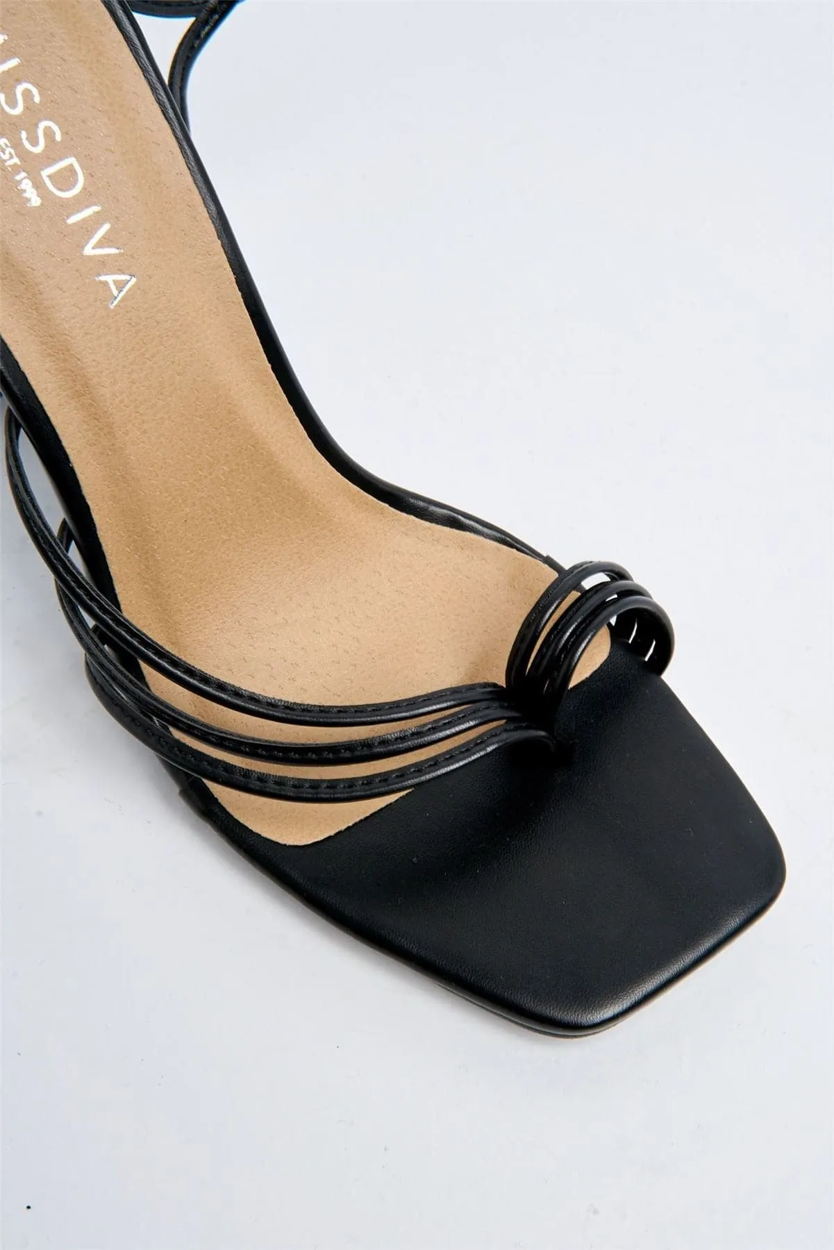 Tamara Lace-up Block Heel in Black