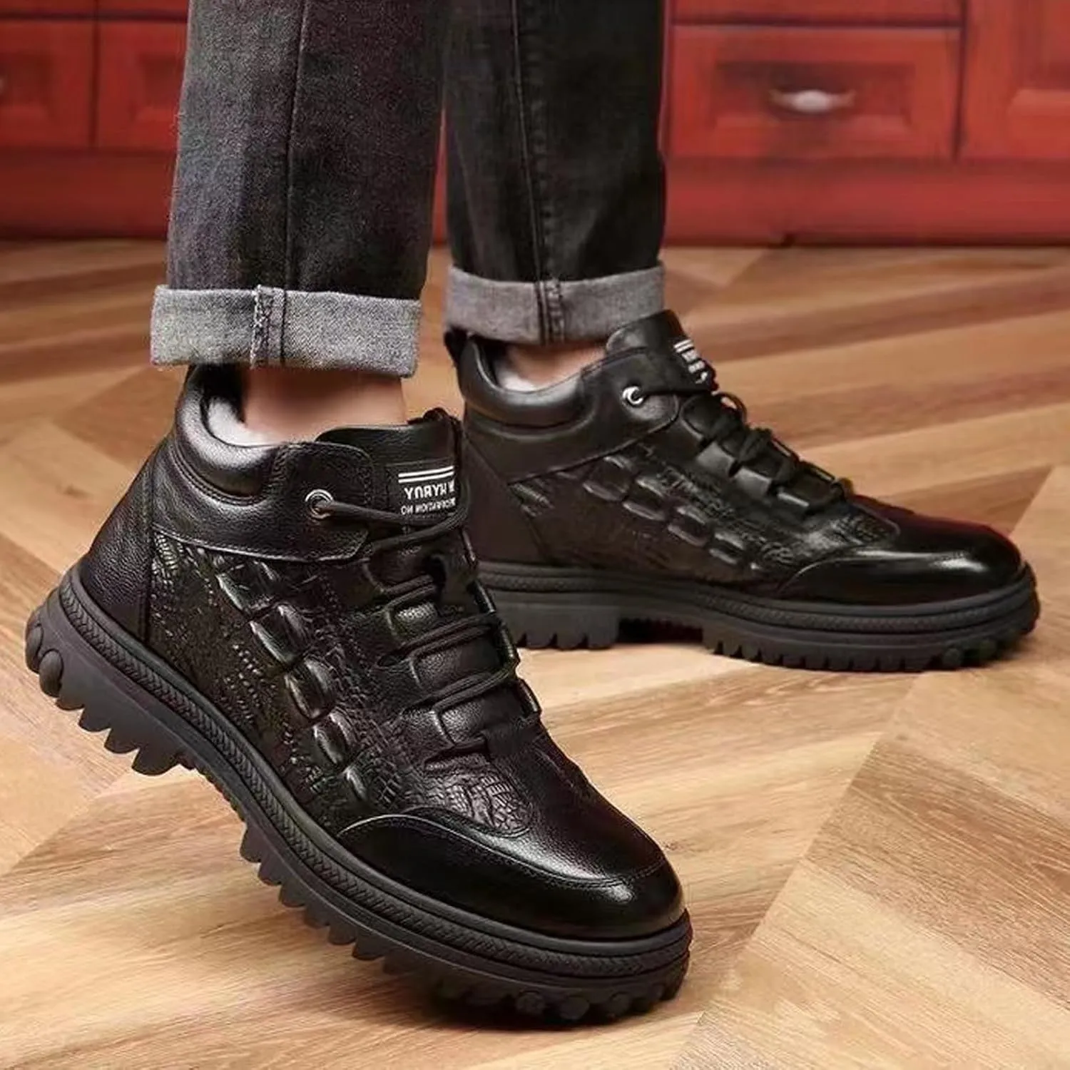 URLECHS Men's Leather Lace Up Platform Chukka Boots Classic Round Toe Side Zipper Ankle Boots Velvet Lining Winter Warm Snow Boots Outdoor Casual Fashion Non-Slip Hiking Boots