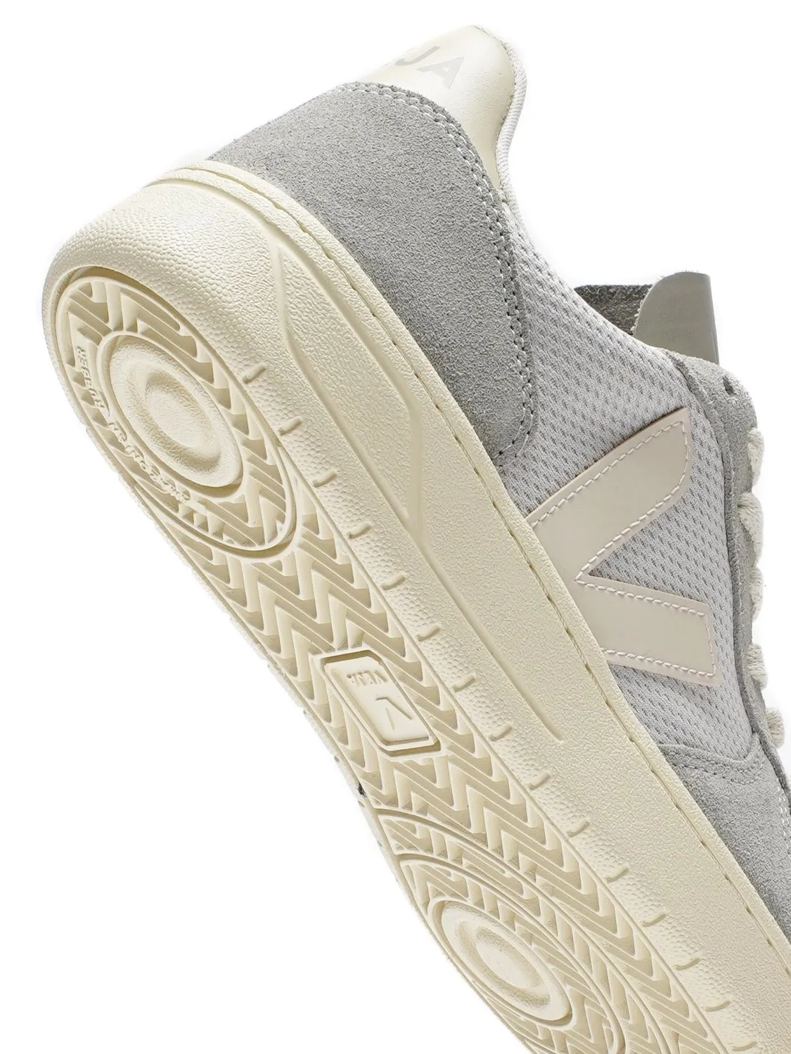 V-10 Alveomesh Light Grey Sneakers
